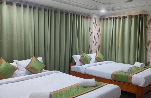 Hotel Pariwar Mahal