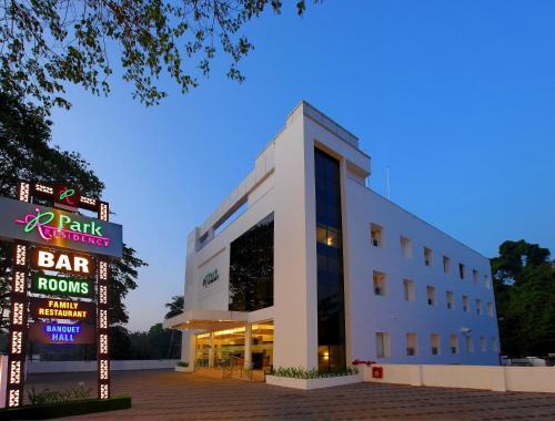 Hotel Park Residency Kuttiyadi