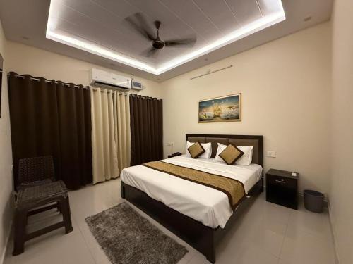 Hotel Pear