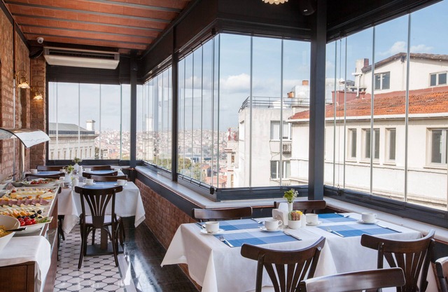 Hotel Pera Parma