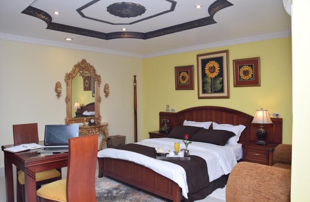 Hotel Perla Verde