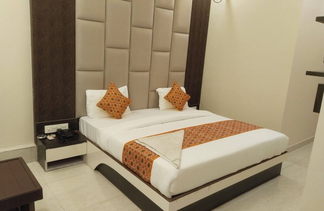 HOTEL PINK CITY