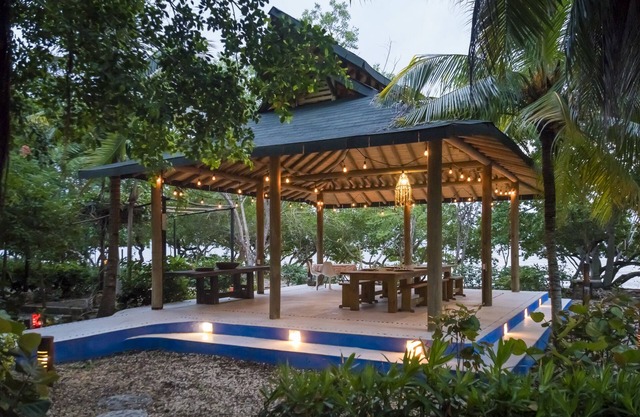 Hotel Playa Manglares Isla Barú