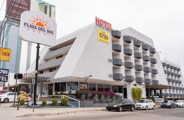 hotel plaza del sol