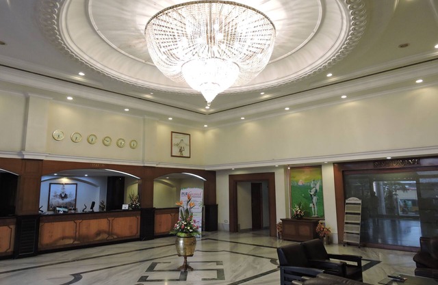 Hotel PLR Grand