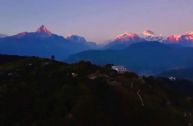 Hotel Pokharaeye
