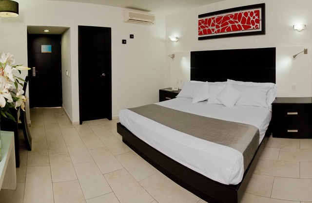 Hotel Portonovo Plaza Expo