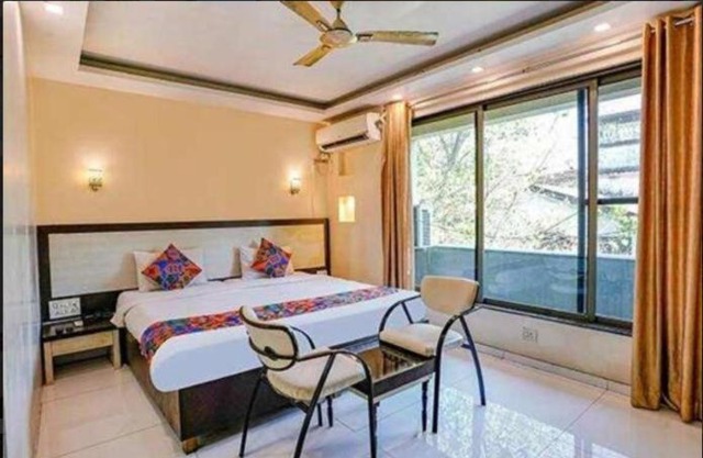 Hotel Prabhu Sharan