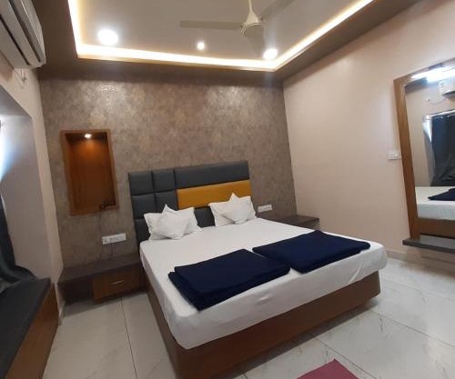 Hotel Purushottam