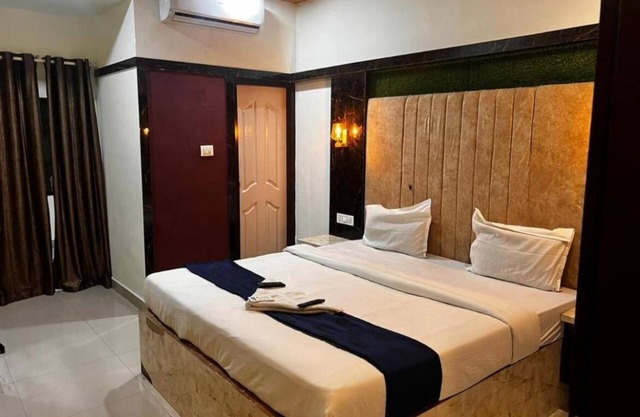 Hotel Queen Residency