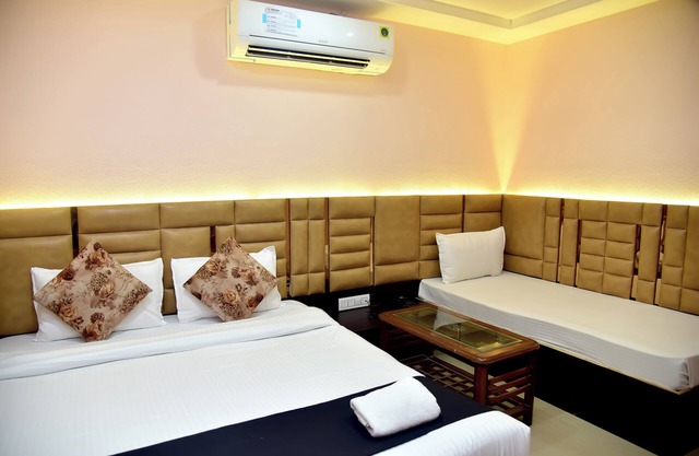 HOTEL RADIANCE