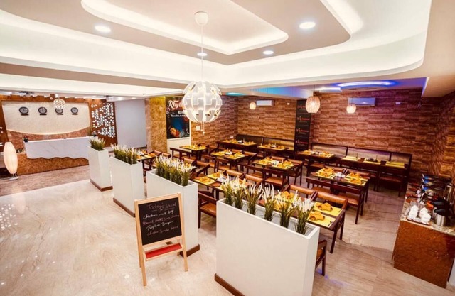 Hotel Rainbow Tower Airport Zone