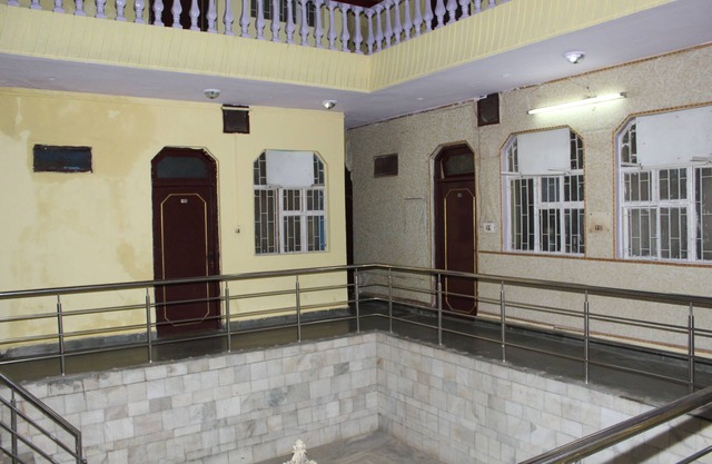 Hotel Raj Bed & Breakfast