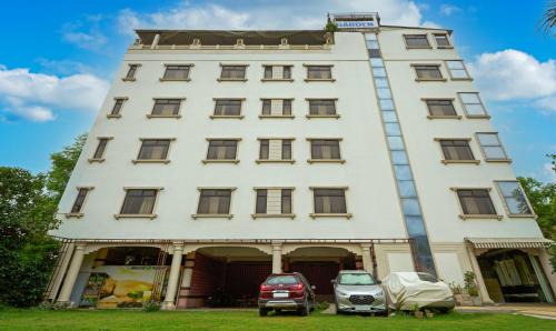 Hotel Raj Garden