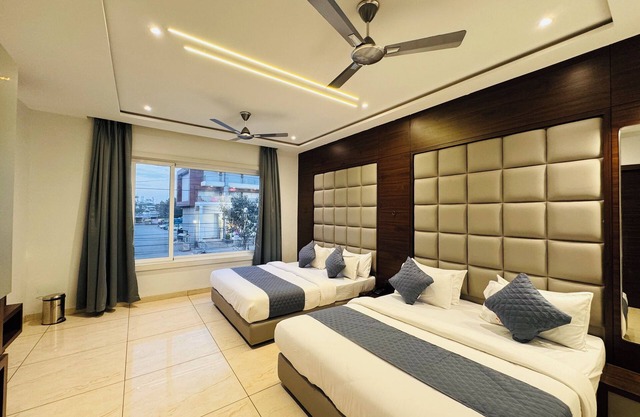 Hotel Rajdev INN