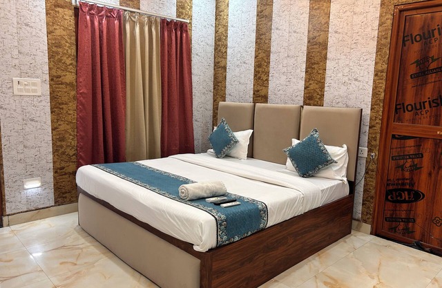 Hotel Ramayana Grand Near Ram Mandir