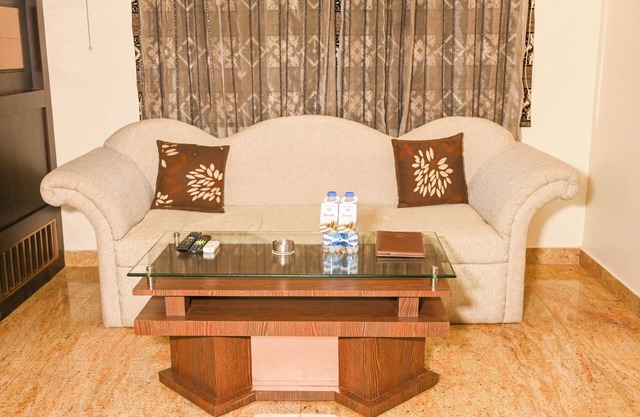Hotel Ravisha Continental