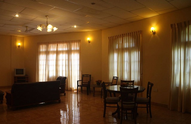 Hotel Red Rose