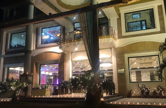 Hotel Red Sapphire