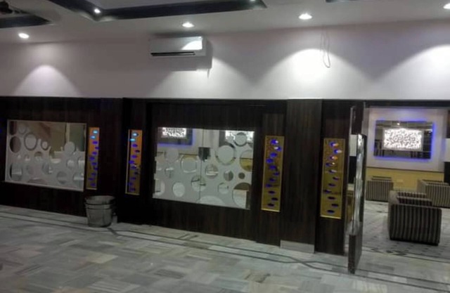 Hotel Redbury