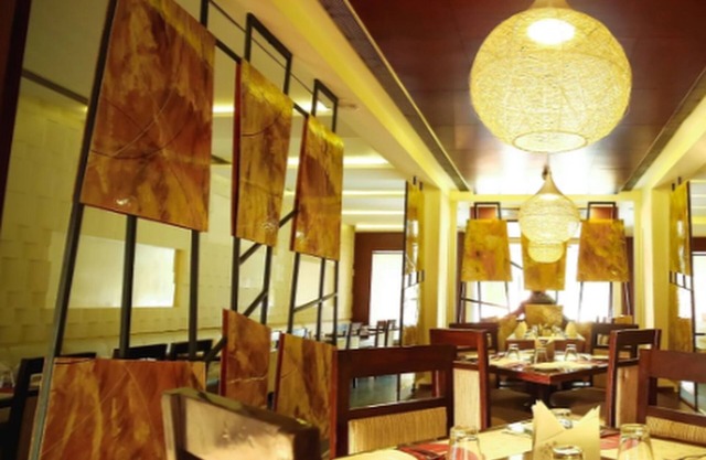 Hotel Regency Square