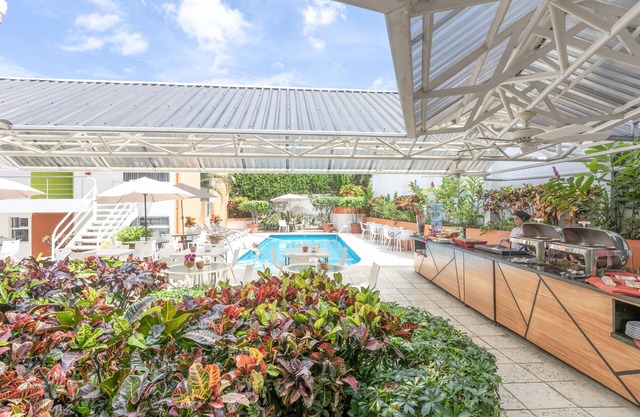 Hotel Residence Inn Suites Cristina