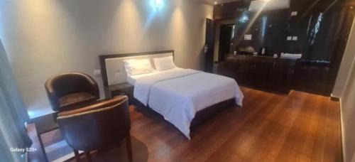 Hotel Rica Inn