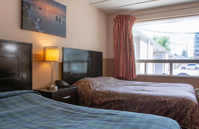 Hotel Richmond Hill ON North