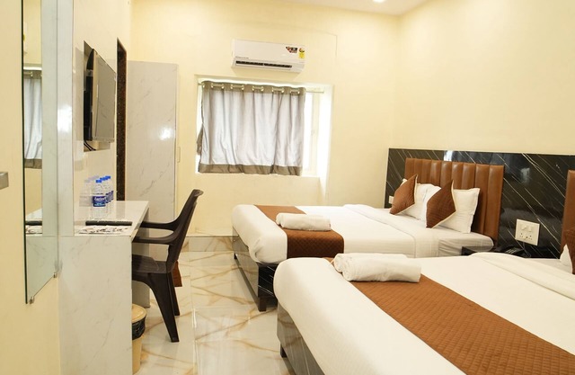 Hotel Rinza Residency