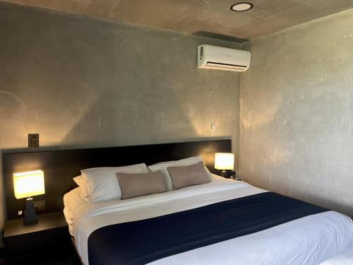 Hotel Rioverde-Suite localizada a 5 minutos del aeropuerto Internacional