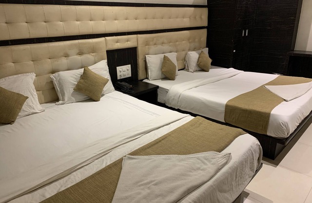 Hotel Riva International - Near Nesco Center