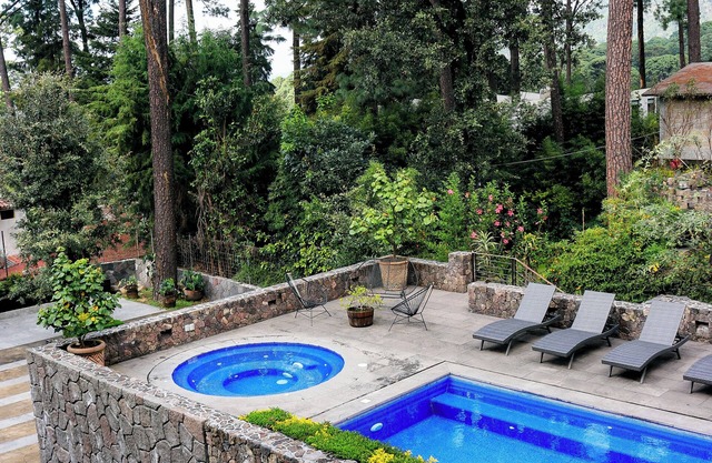 Hotel Roca y Cantera