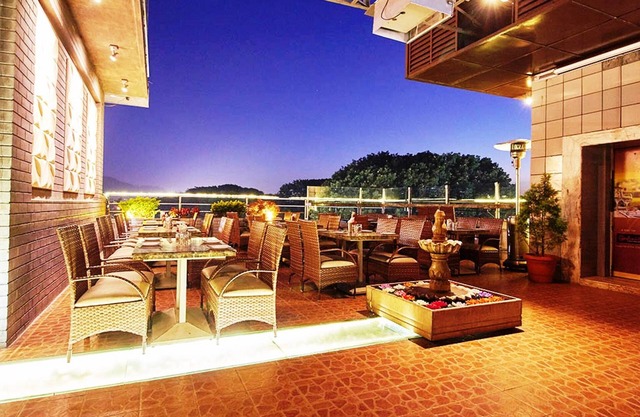 Hotel Roopa