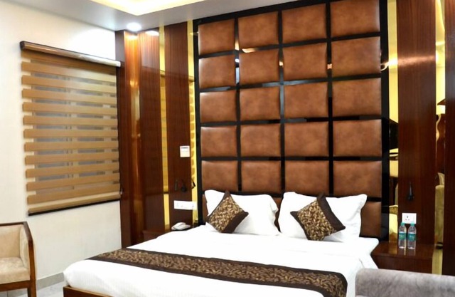 Hotel Roselle Inn