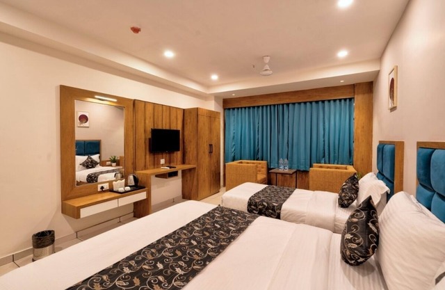 Hotel Royal Crown