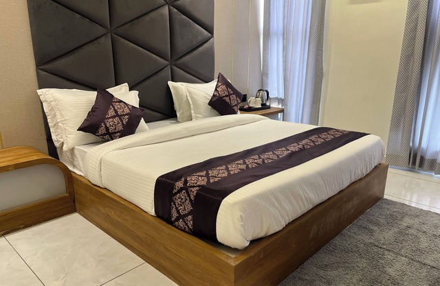 Hotel Royal Empire