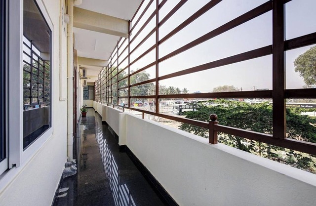 Hotel Royal Garuda Palace