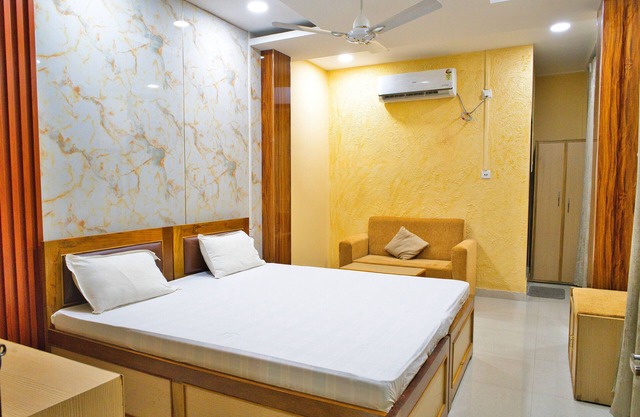 Hotel Royal Residency Assam By GRB