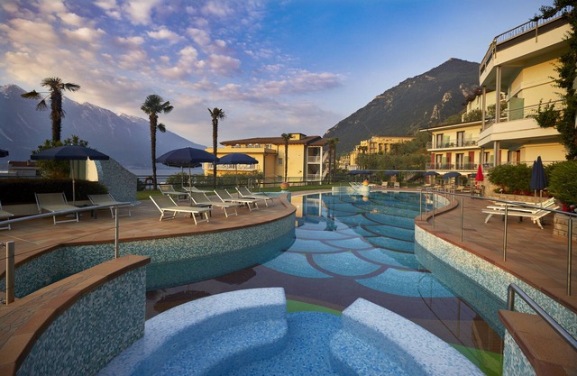Hotel Royal Village