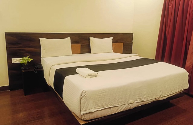 Hotel Royalwood Premier - Domlur