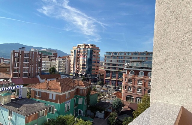 HOTEL ROZAFA