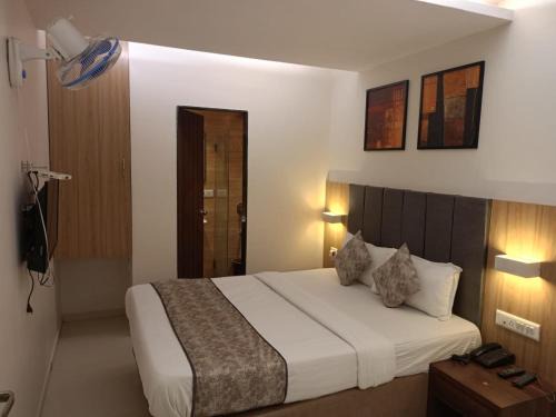 HOTEL S Darbar Terminal-2