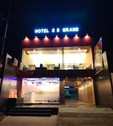 Hotel S S Grand And Multi Cuisine Restaurant