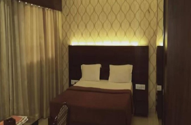 Hotel Sai Nidhi supreme -Prajapati
