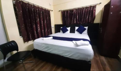 Hotel Salt Lake Palace Kolkata Sector II Near Dum Dum Park - Fully Air Conditioned and Spacious Room - Couple Friendly