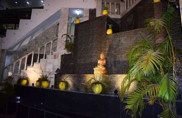 Hotel Samrat International
