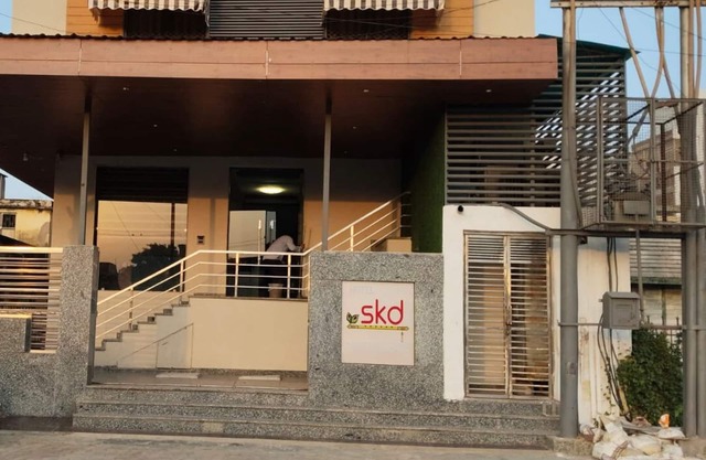 Hotel sar kamla dham