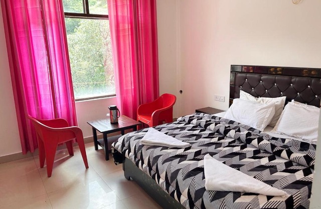 Hotel Sarthak Villa