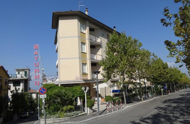 Hotel Saturno
