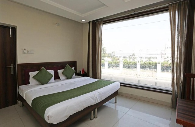 hotel sea